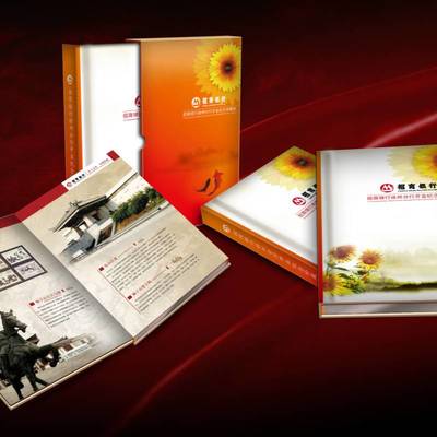 匠心獨(dú)運(yùn)，傳承價(jià)值 房產(chǎn)企業(yè)定制禮品、老員工紀(jì)念章及企業(yè)形象策劃全攻略